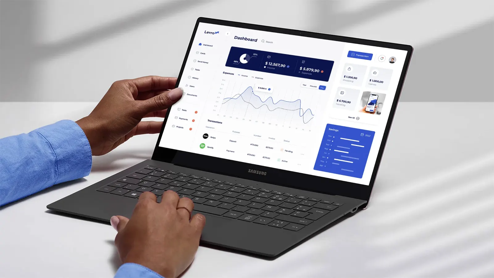 Branding et design UI/UX pour une plateforme de néobanque, visuel 6