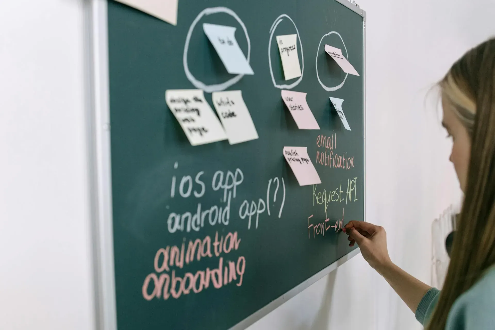 iOS and Android App Development: Key Differences Explained illustration